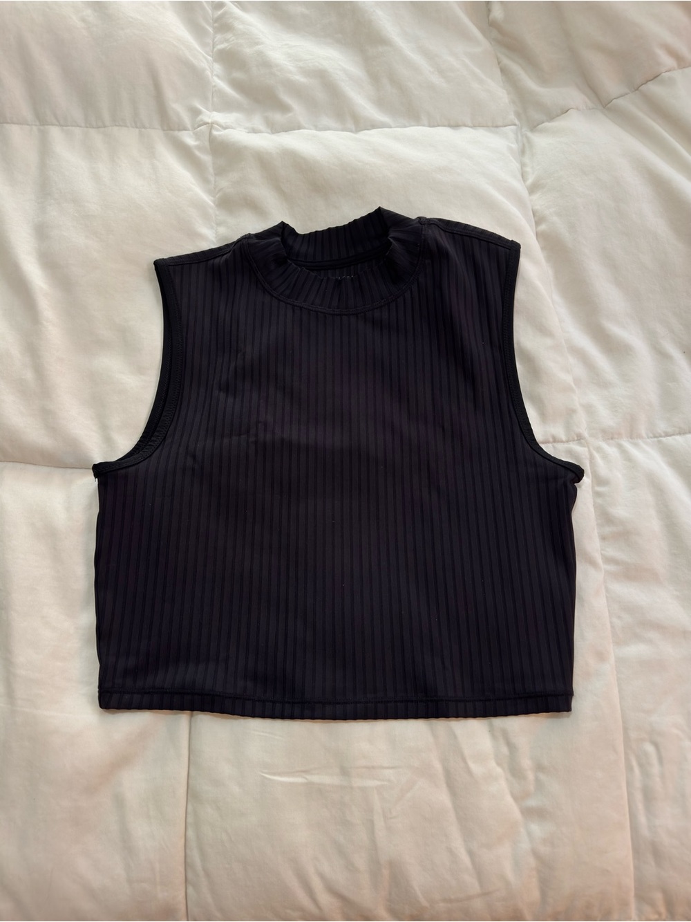 Athleta mock neck ribbed crop tank size S